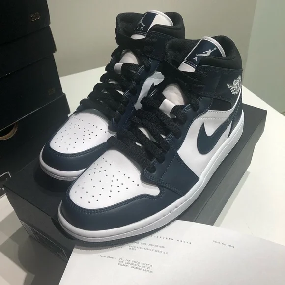 Air Jordan 1 mid DARK TEAL/ armoury navy 9.5/11 - Picture 5 of 7